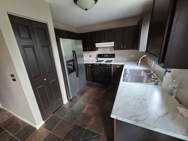 8401 Birch Street, Fox Lake, IL 60020