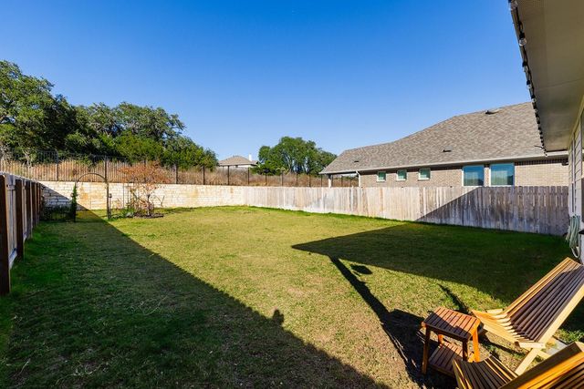 972 Leaning Oak LN, Georgetown, TX 78628