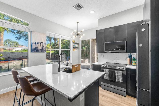 5041 Massy Drive, Greenacres, FL 33463