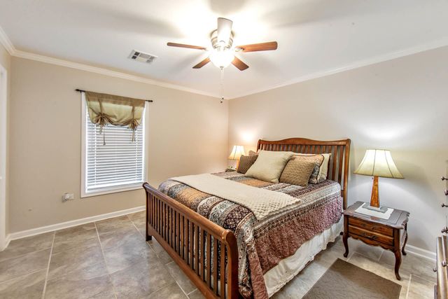 206 Greenwood St, Houma, LA 70364