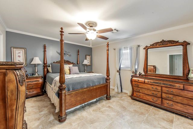 206 Greenwood St, Houma, LA 70364