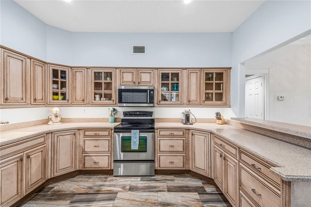 5080 Harmony Circle 103, Vero Beach, FL 32967