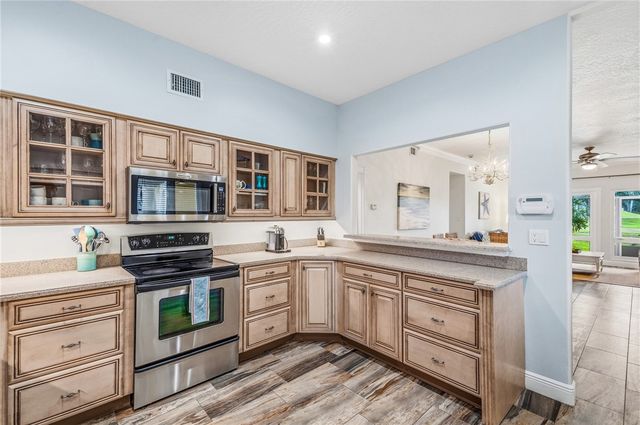 5080 Harmony Circle 103, Vero Beach, FL 32967