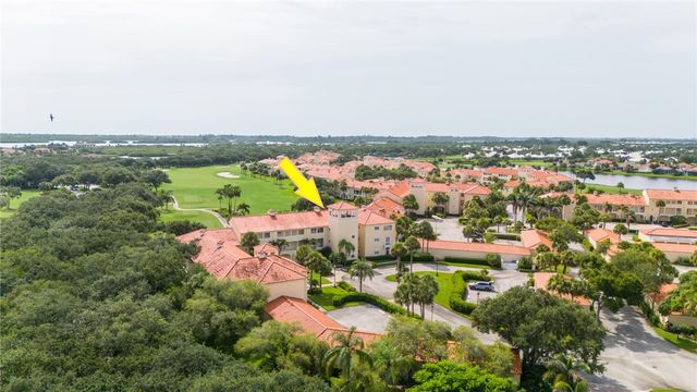 5080 Harmony Circle 103, Vero Beach, FL 32967