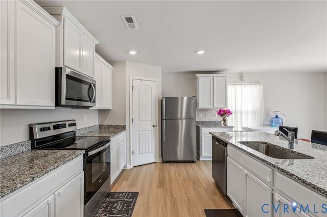 7887 Honeybee Ct, Hopewell, VA 23860