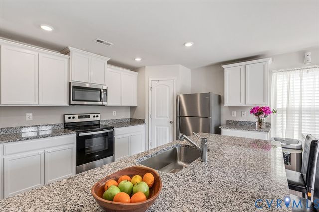 7887 Honeybee Ct, Hopewell, VA 23860