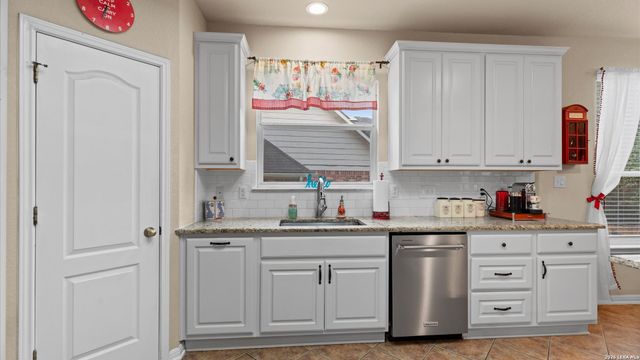 2545 Melville Ln, Schertz, TX 78154