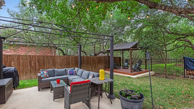 2545 Melville Ln, Schertz, TX 78154