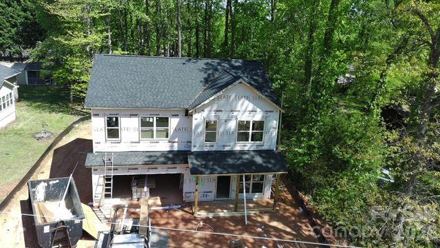 1915 Dove Drive, Charlotte, NC 28214