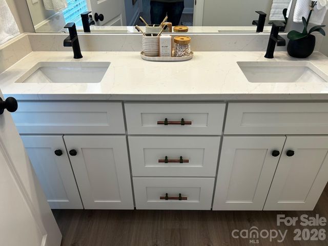 1915 Dove Drive, Charlotte, NC 28214