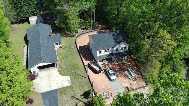 1915 Dove Drive, Charlotte, NC 28214