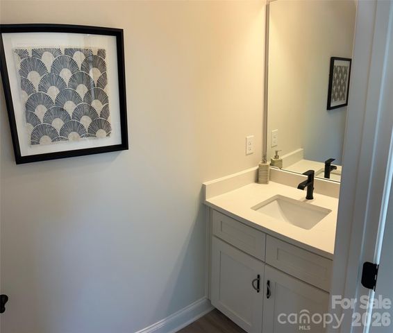 1915 Dove Drive, Charlotte, NC 28214