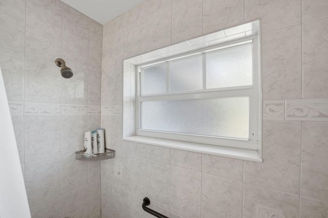 1252 SE Madison Avenue, Stuart, FL 34996