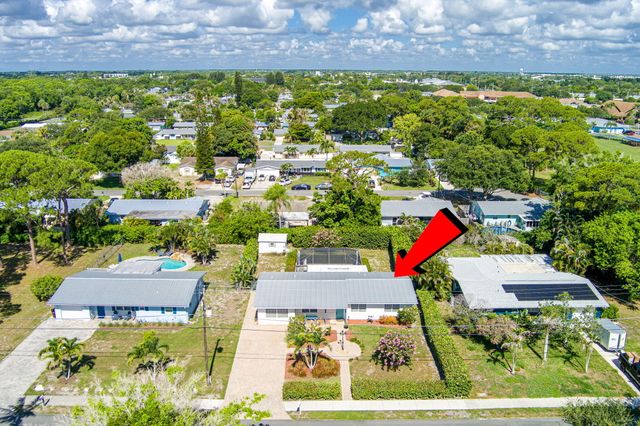 1252 SE Madison Avenue, Stuart, FL 34996