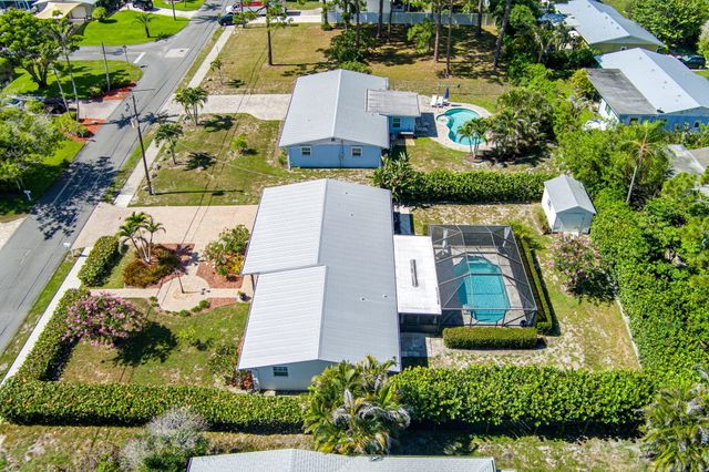 1252 SE Madison Avenue, Stuart, FL 34996