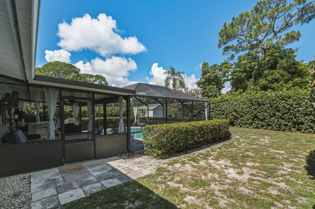 1252 SE Madison Avenue, Stuart, FL 34996