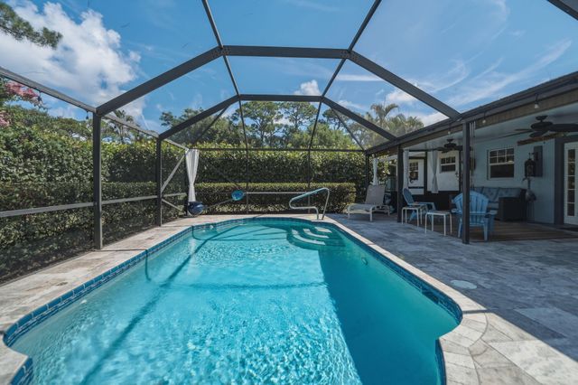 1252 SE Madison Avenue, Stuart, FL 34996