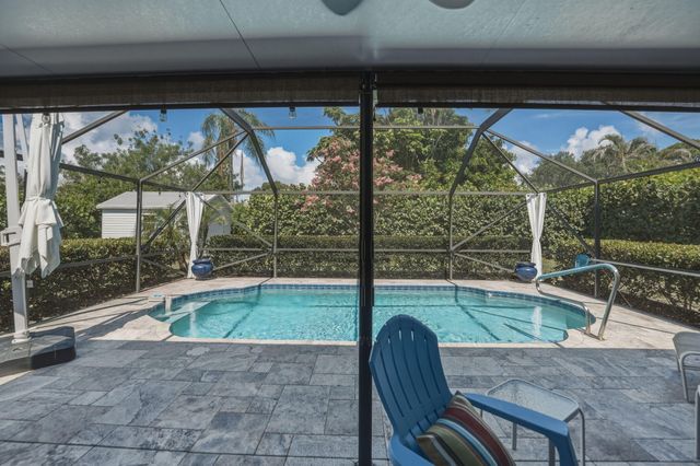 1252 SE Madison Avenue, Stuart, FL 34996