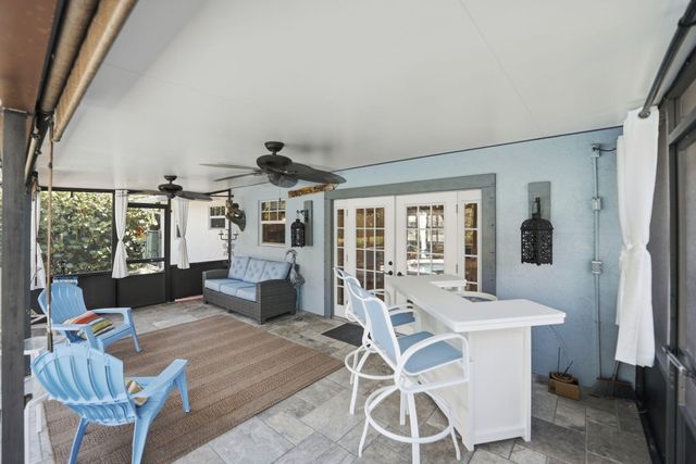 1252 SE Madison Avenue, Stuart, FL 34996