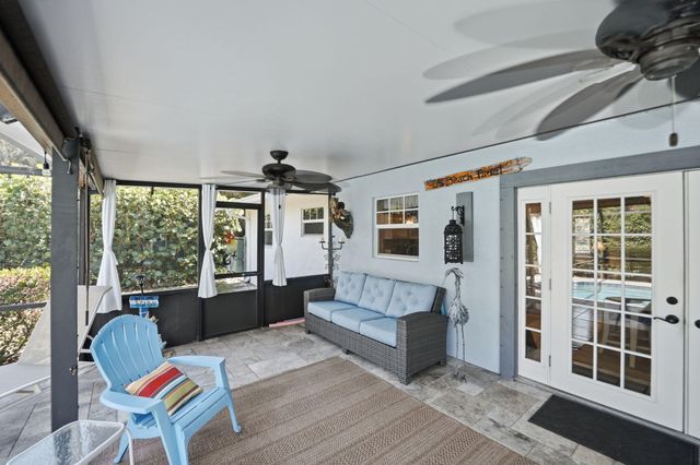 1252 SE Madison Avenue, Stuart, FL 34996
