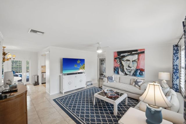1252 SE Madison Avenue, Stuart, FL 34996