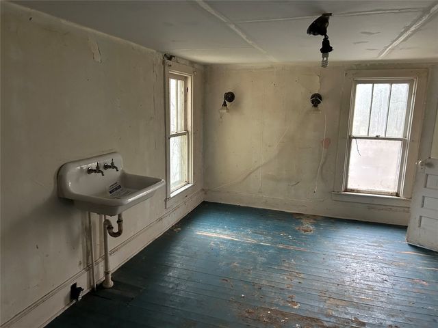 333 W ERIE Street, Linesville, PA 16424