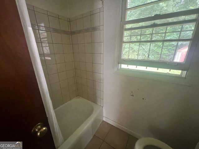 2593 Santa Barbara Drive NW, Atlanta, GA 30318