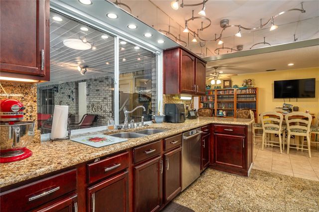 305 HERNANDO ROAD, Winter Haven, FL 33884