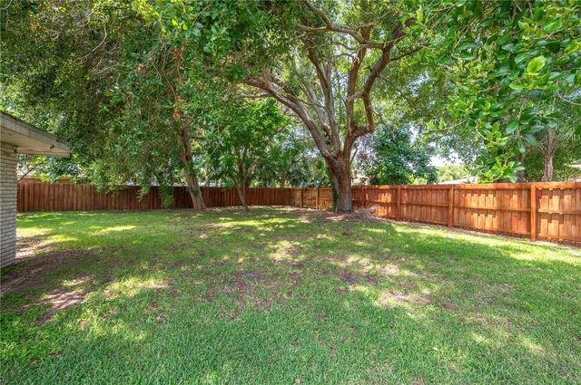 305 HERNANDO ROAD, Winter Haven, FL 33884