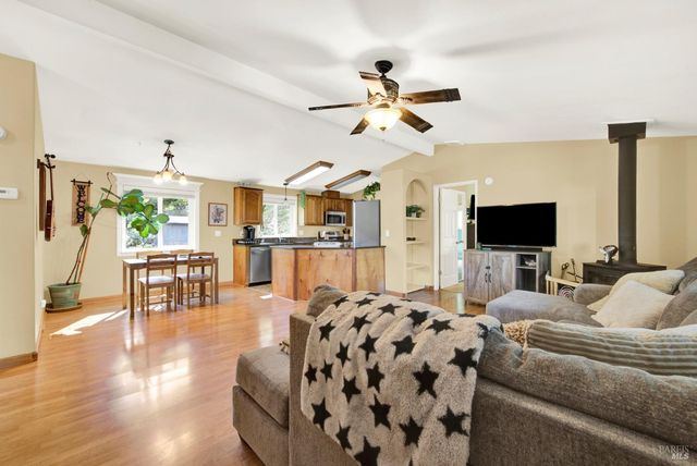 1021 Arroyo Grande Dr, Napa, CA 94558