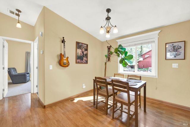 1021 Arroyo Grande Dr, Napa, CA 94558