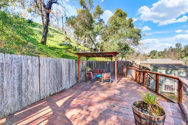 1021 Arroyo Grande Dr, Napa, CA 94558