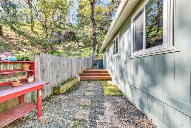 1021 Arroyo Grande Dr, Napa, CA 94558