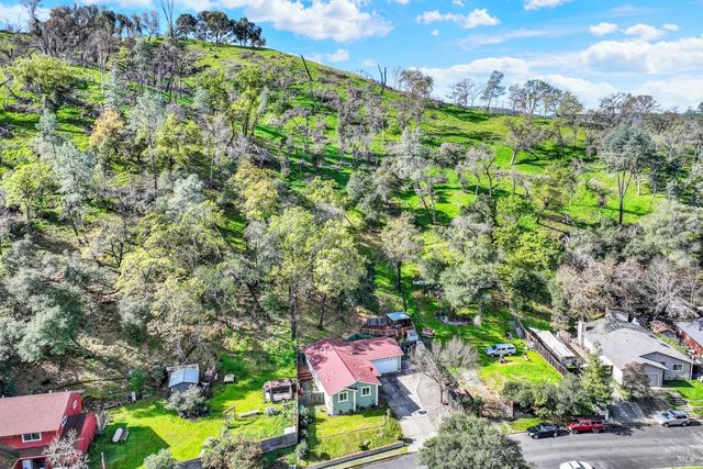 1021 Arroyo Grande Dr, Napa, CA 94558