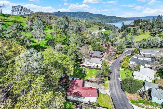 1021 Arroyo Grande Dr, Napa, CA 94558