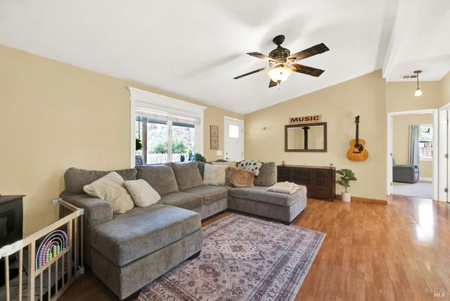 1021 Arroyo Grande Dr, Napa, CA 94558