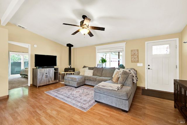 1021 Arroyo Grande Dr, Napa, CA 94558