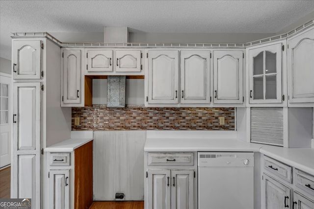 420 James Street, Ailey, GA 30410