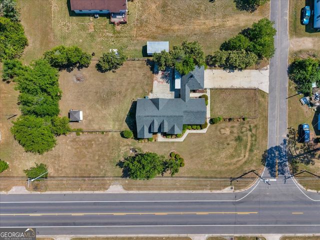420 James Street, Ailey, GA 30410