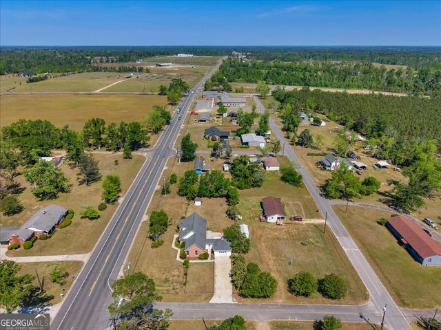 420 James Street, Ailey, GA 30410