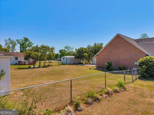 420 James Street, Ailey, GA 30410