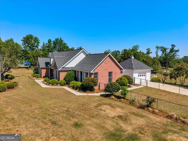 420 James Street, Ailey, GA 30410