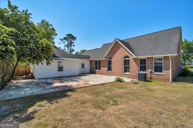 420 James Street, Ailey, GA 30410