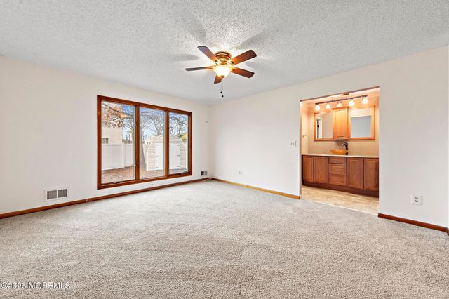 812 Chelsea Street, Forked River, NJ 08731