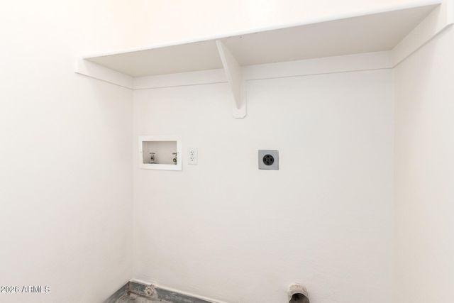 12933 W CHERRY HILLS Drive, El Mirage, AZ 85335