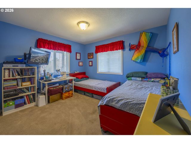 1708 Nw 38TH St, Lincoln City, OR 97367