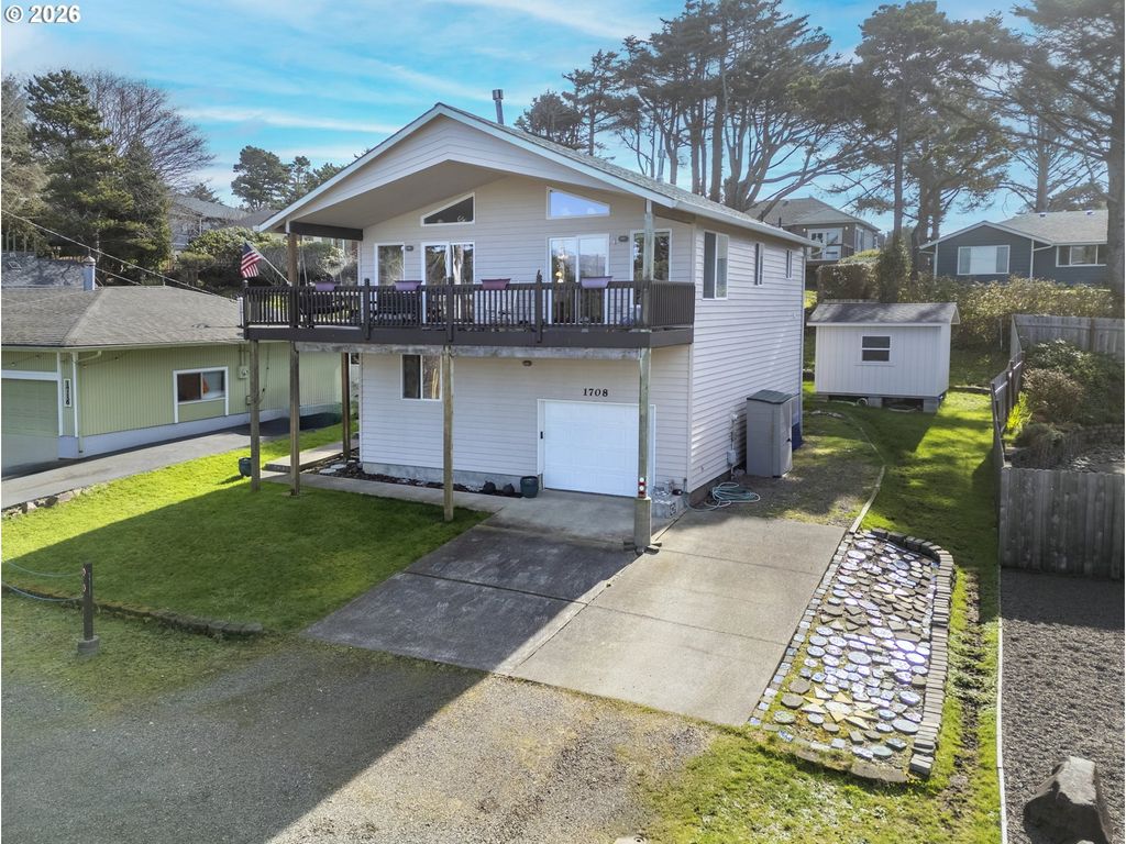 1708 Nw 38TH St, Lincoln City, OR 97367