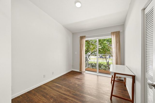 8464 Lagos De Campo Boulevard 8464, Tamarac, FL 33321