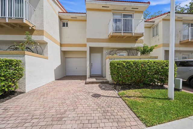 8464 Lagos De Campo Boulevard 8464, Tamarac, FL 33321