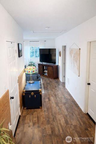 302 Centre Street N, Rainier, WA 98576